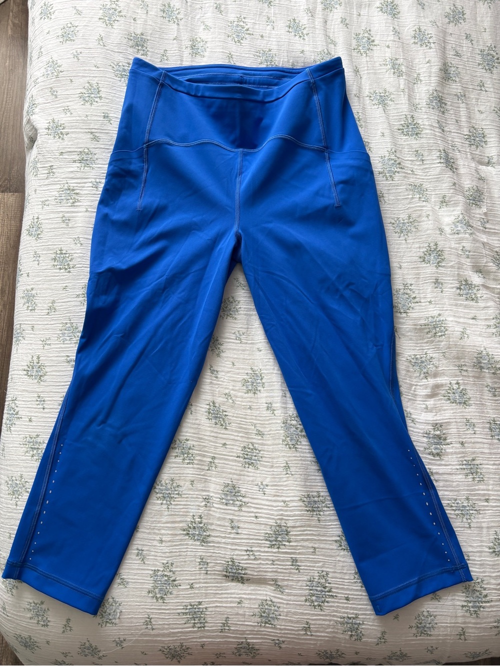 lululemon athletica Royal Blue Capri Leggings